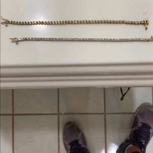 Diamond tennis bracelet